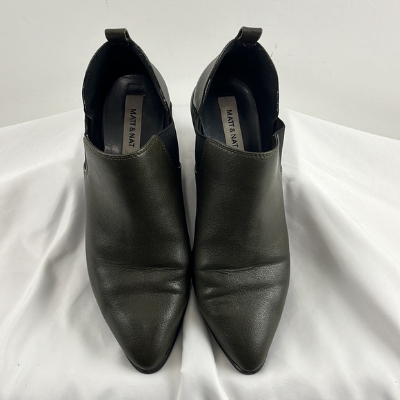 Matt & Nat Vegan Green Pull-On Booties - Picture 2 of 8